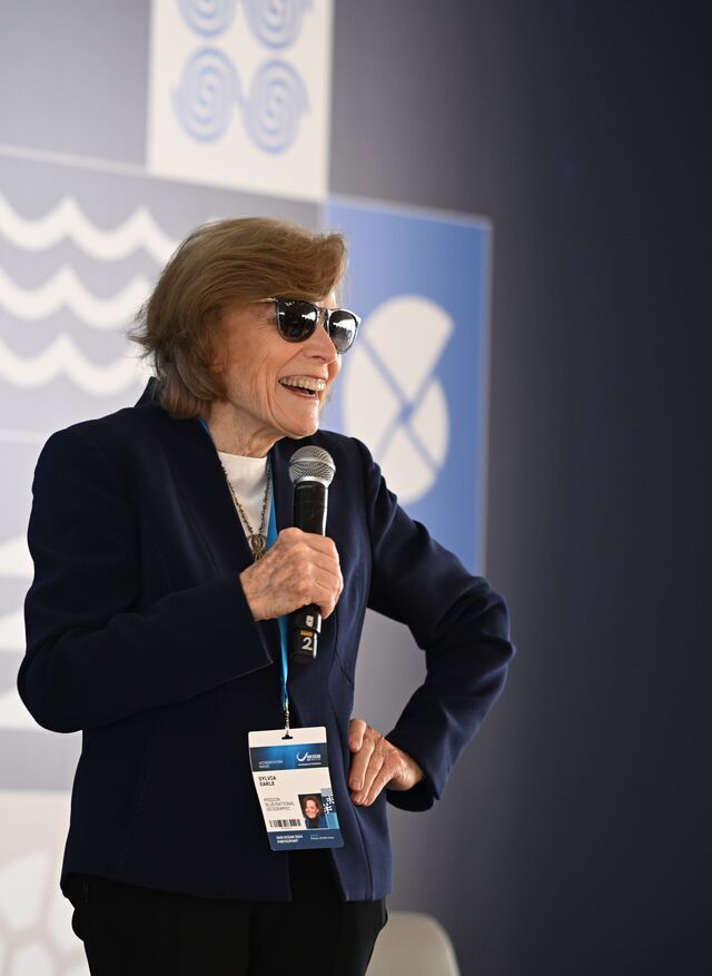 Sylvia Earle addressing the conference